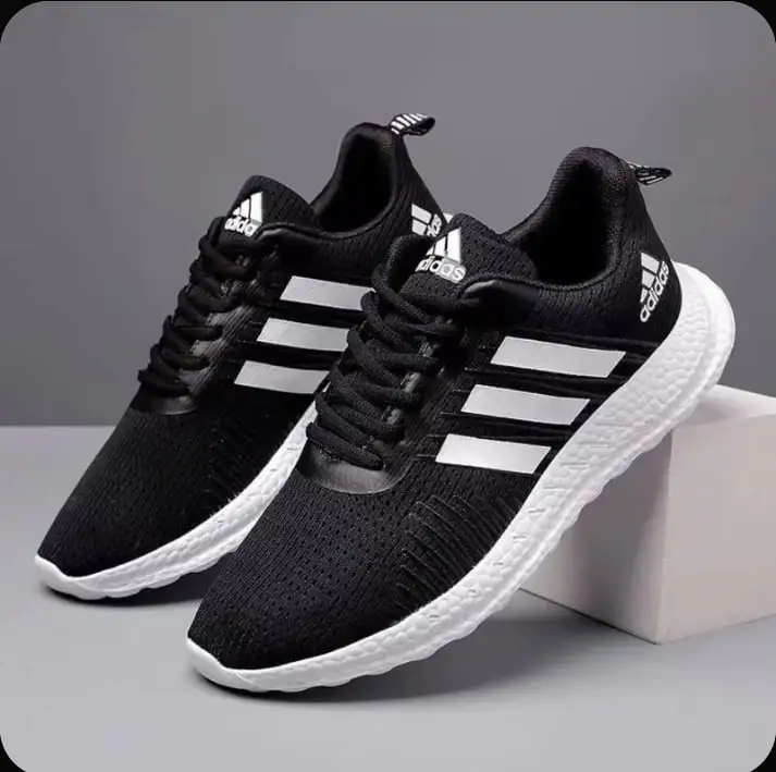 Кроссовки adidas Urbi et orbi